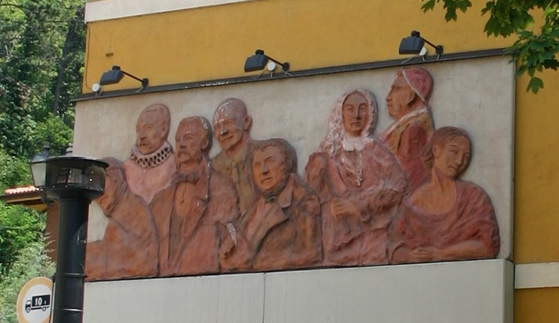 The Wall of Travelers, Loiano - 03.JPG